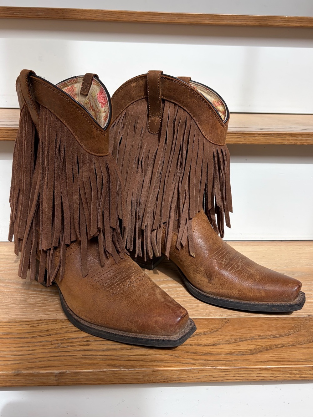 Ariat Gold Rush Leather Fringe Western Cowgirl Boots size 81/2 B